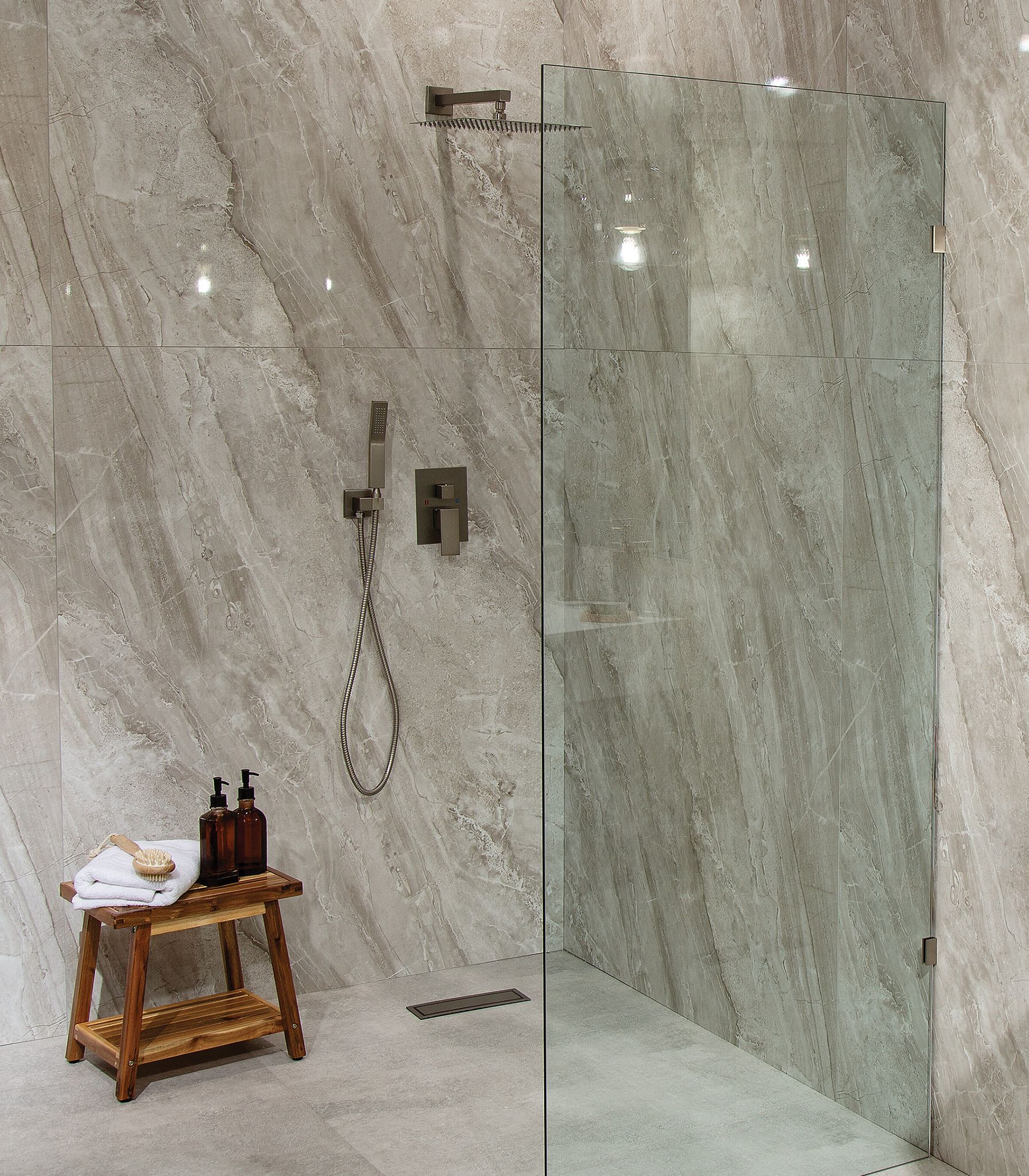 Mont Blanc Gloss Wall Panel 48x120 | Young Interiors Flooring Center