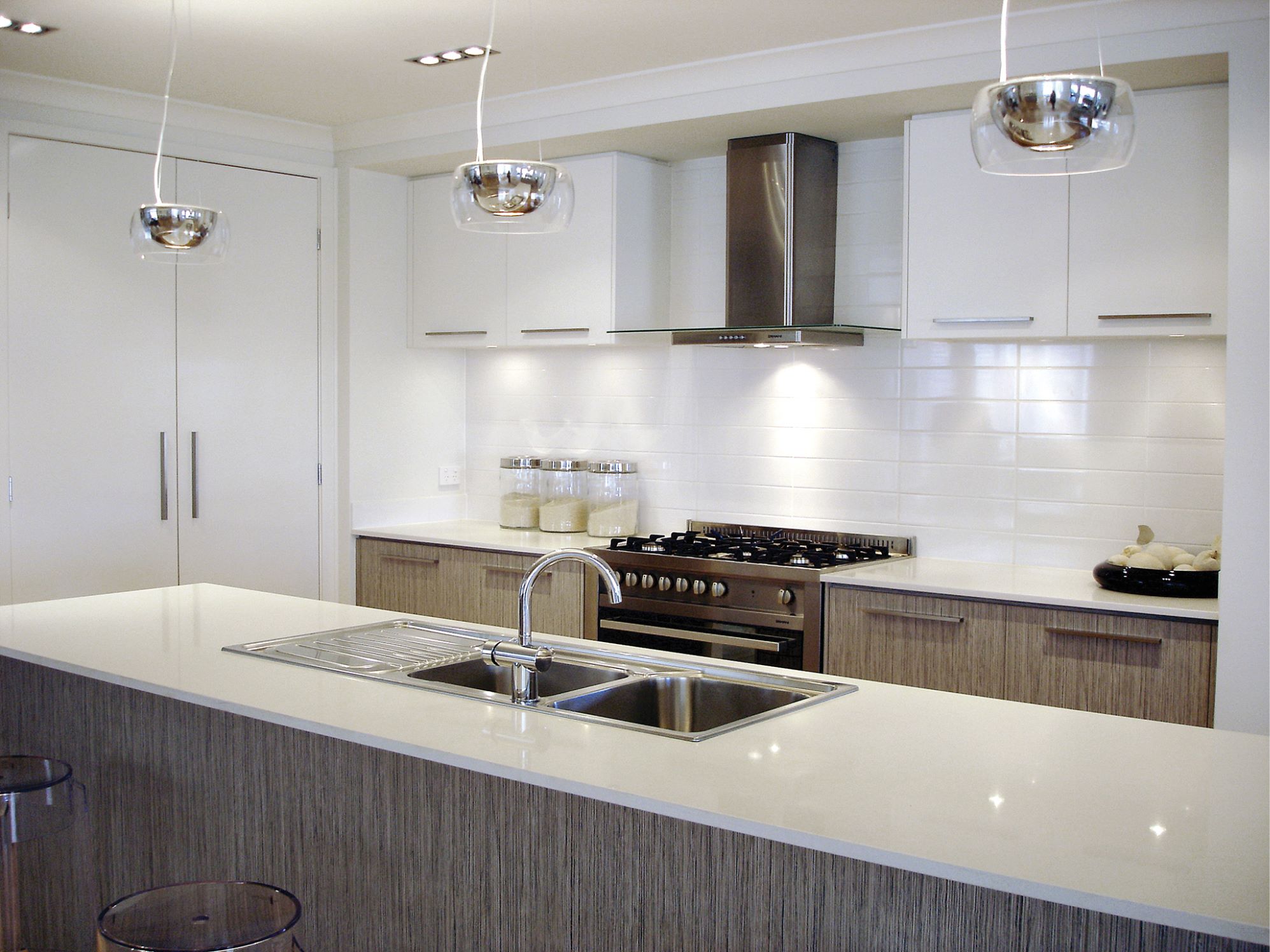 Traditions White Glossy 4x16 | Young Interiors Flooring Center