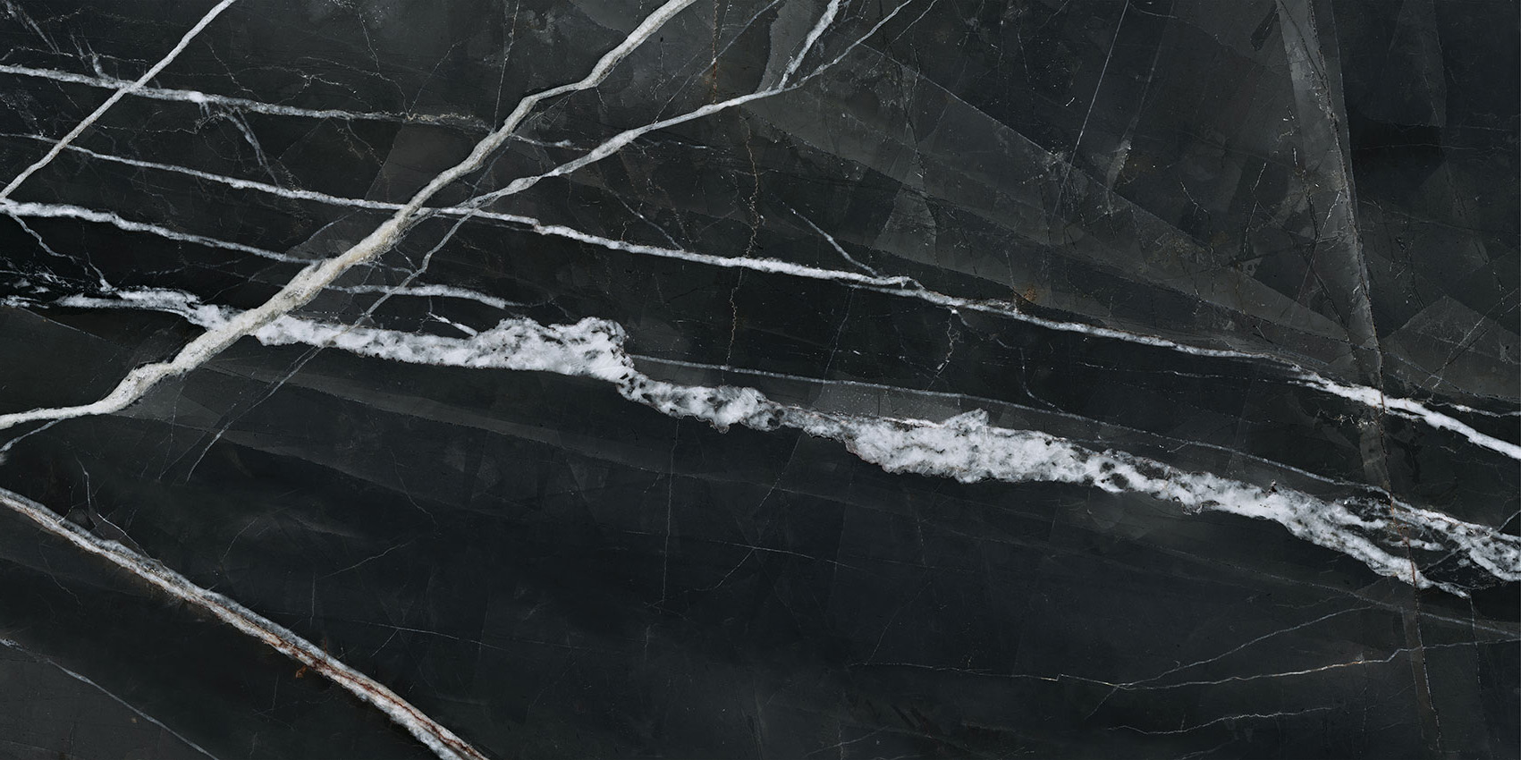 Royal Stoneworks 24X48 Regal Black Vein Honed